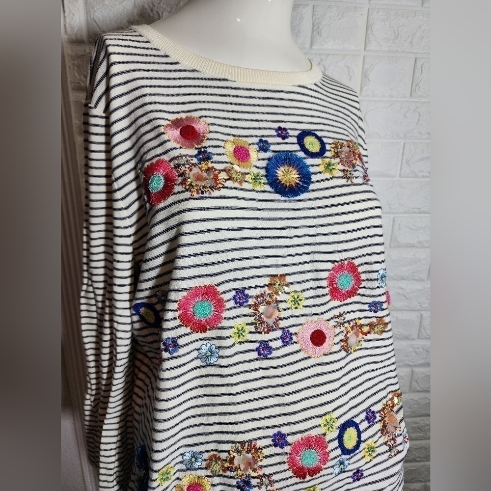 Talbots embroidered 3D long sleeves beaded stripped top Size Large - Picture 2 of 13